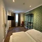 Hotel Fischer Boardinghouse Kf 3*