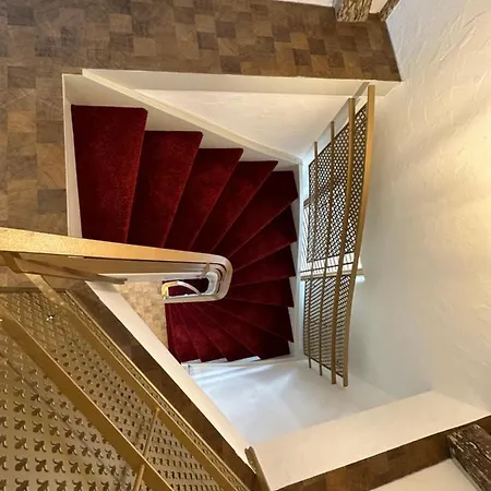 Fischer Boardinghouse Kf Hotell 3*