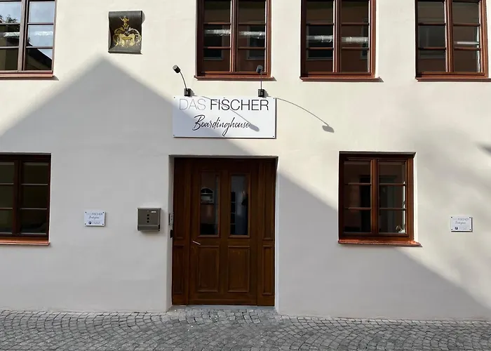 Fischer Boardinghouse Kf Hotel