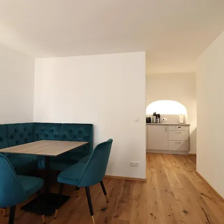Fischer Boardinghouse Kf Hotel
