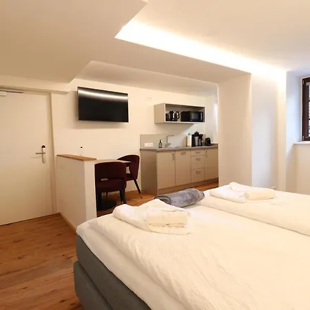 Fischer Boardinghouse Kf 3*