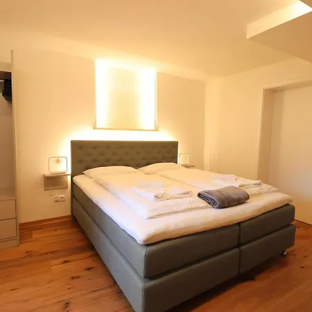 Fischer Boardinghouse Kf Hotel